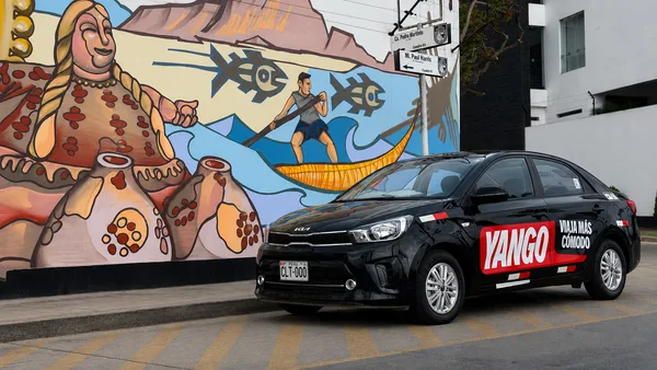 Ver el Kia Soluto en la calle